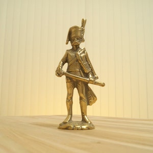 Soldier figurine / statuette || Vintage solid brass || Heavy Filled brass sculpture
