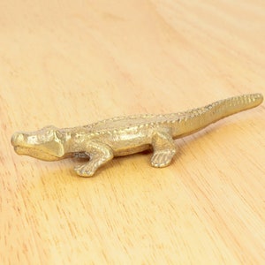 Crocodile / alligator figurine || Vintage Solid brass || small and cute || Animal themed house decor