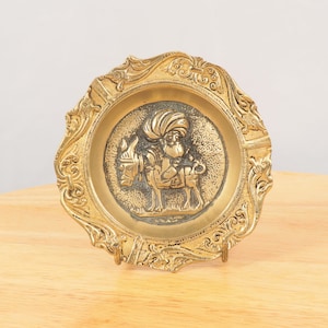 Tray / ashtray || Horse and man design || 3 cigarette spaces || Vintage solid brass