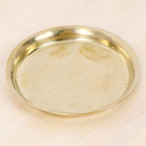 Vintage massief messing dienblad | Kleine ronde decoratieve schaal | Sieradenhouder | Snuisterijbordje voor verzamelaars
