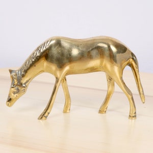 Horse statue / figurine / sculpture || Very heavy solid Brass || Vintage horse figurine / solid brass horse