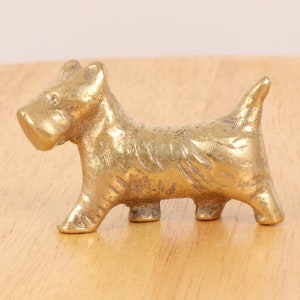 Dog Sculpture ||  Scottish  terrier || Vintage Statue || Metal Alloy Figurine || Miniature Statuette terrier