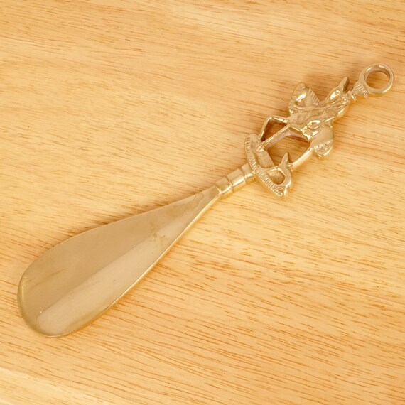Horse shoehorn Hunter on Horse design on the handl… Gem