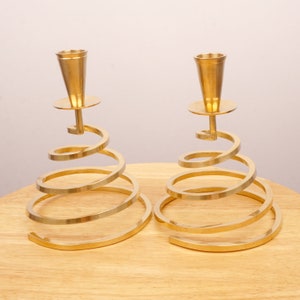 Kandelaars / Kandelaars (Set van twee) || perfecte staat massief messing || Kerstboom / Kersttijd || spiraal kandelaars