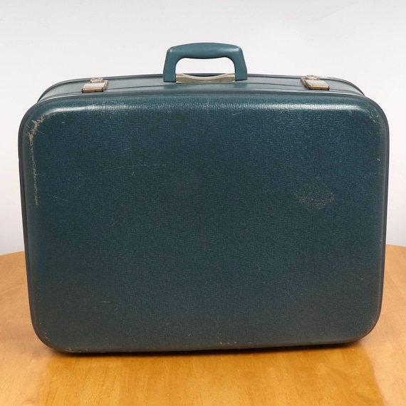 Vintage Teal Hard Shell Suitcase With Cheney England Clusure