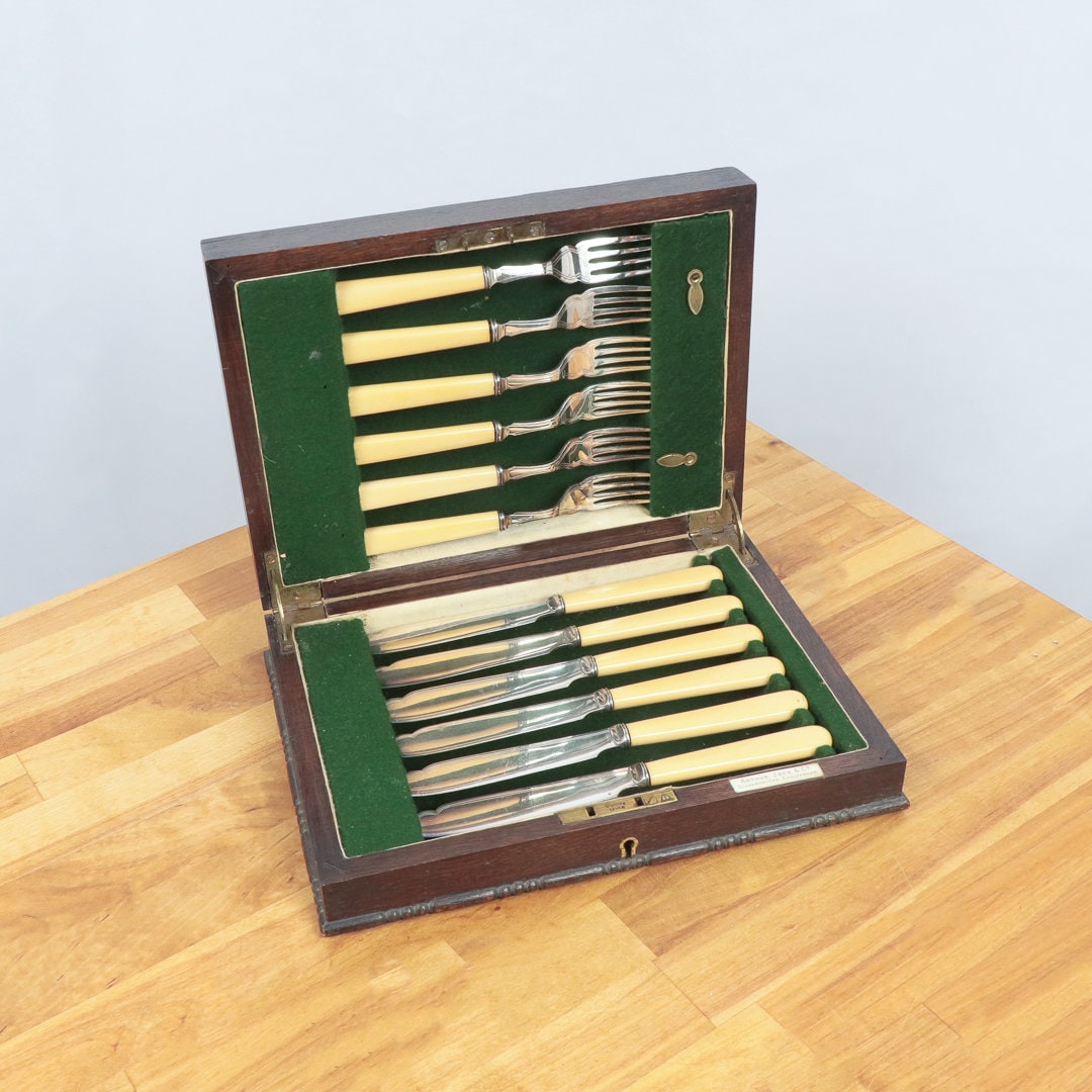 Vintage Fork and Knife Set in Wood Box || Wood and Fabric Box