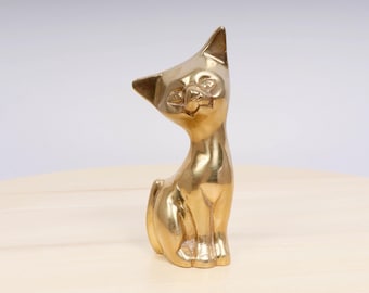 Vintage Solid Brass Cat Figurine – Decorative Sculpture – Antique Cat Statuette – Small Brass Animal Art – 11.8 cm Tall