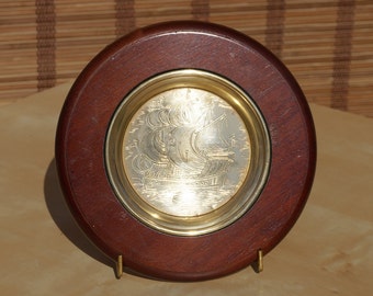 Brass & wood tray / Vintage plate