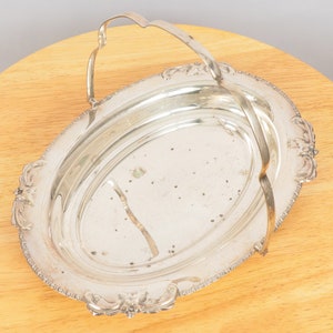 Vintage silver plated dish / tray with handle / server Marked APEX E.P.N.S Made in England image 3