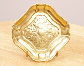 10 cm wide Plate / dish / jewellery tray / pin tray || Simple floral design  || Vintage solid brass
