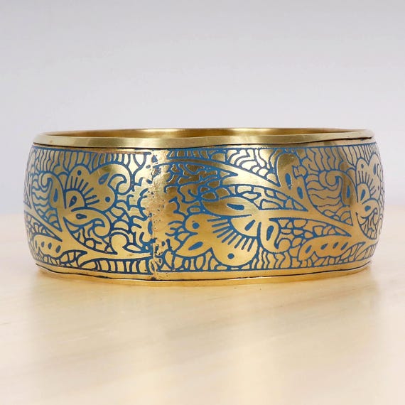 Large solid brass bracelet / bangle designed with… - image 9