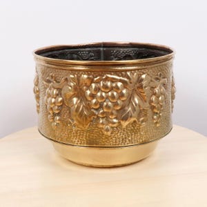 Vintage Brass Planter Cachepot with Embossed Grapes Large Brass Plant Pot Cover Vineyard Wine Decor French Country Planter Rustic Home Decor
