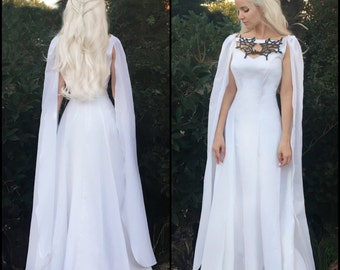 Game of Thrones Weißes Meereen Kleid - Drachen Halskette Kleid + Cape - Cosplay Kostüm Sale