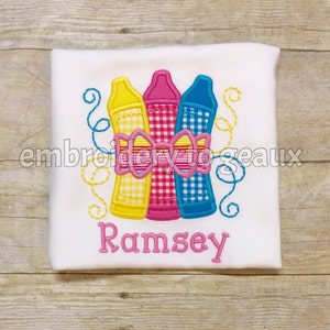 Personalized Colorful Crayon with multicolored Bow Back to School Child&#39;s T-shirt-First Day of School Shirt-Preschool Shirt-First Grade