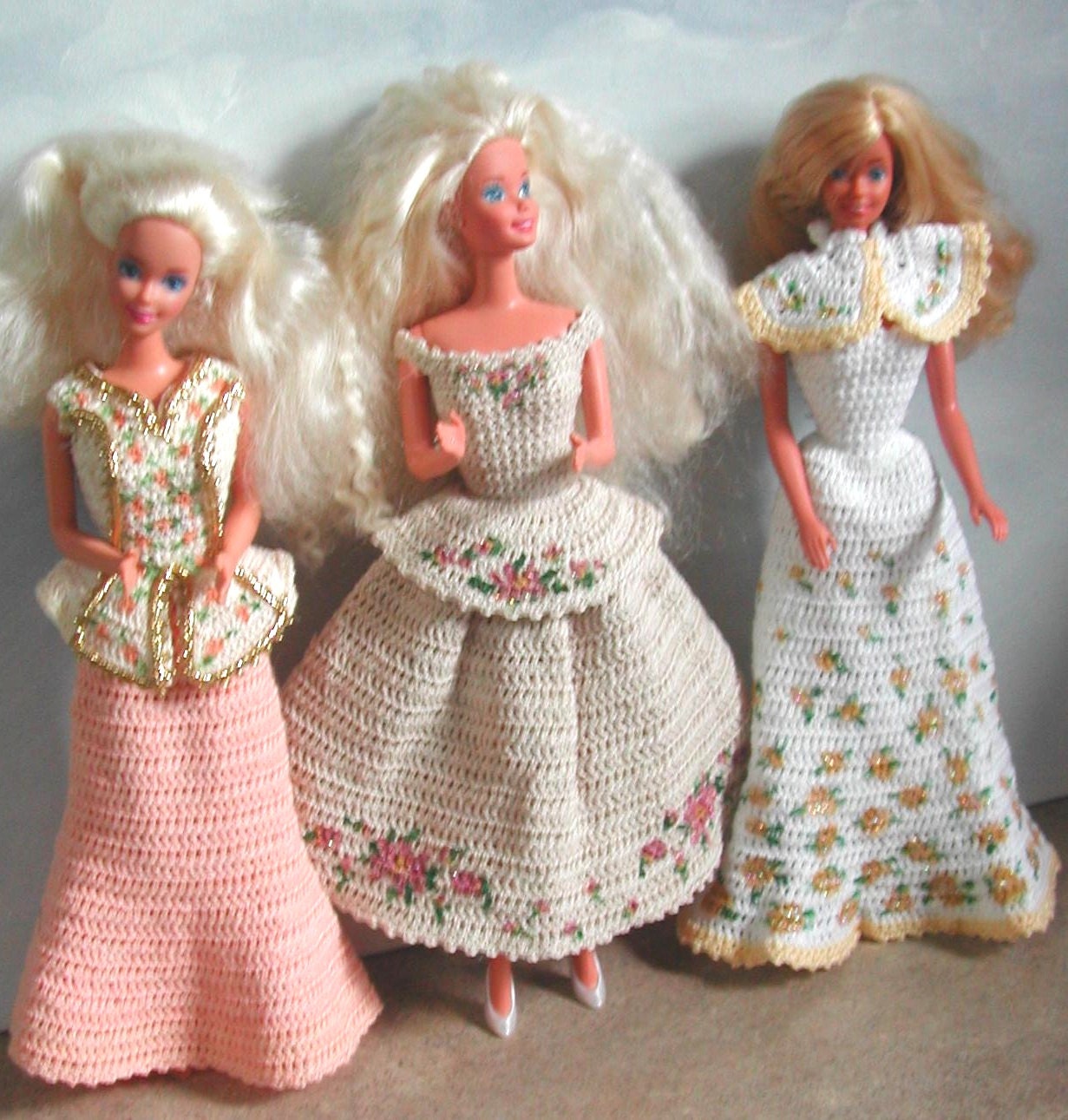 Crochet moda muñeca Barbie patrón 639 MANO PAINTED TRIO - Etsy México Crochet moda muñeca Barbie patrón 639 MANO PAINTED TRIO - Etsy México