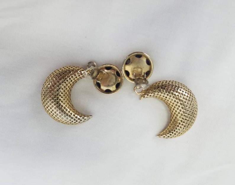 Vintage Massive Metal Mesh 3D Crescent Moon Dangle Clip On Earrings No Pierce Celestial