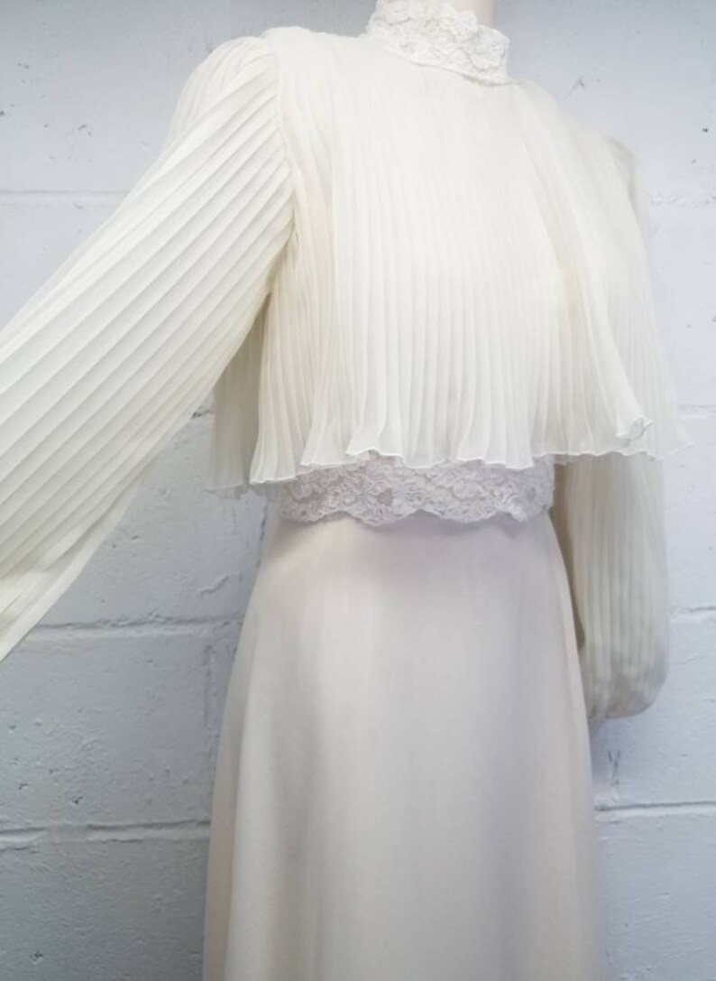 Vintage Bride Illusion Bodice Lace Victorian Collar Boho Hippie Long Train XS Accordion Pleats Vintage 70s Wedding Gown