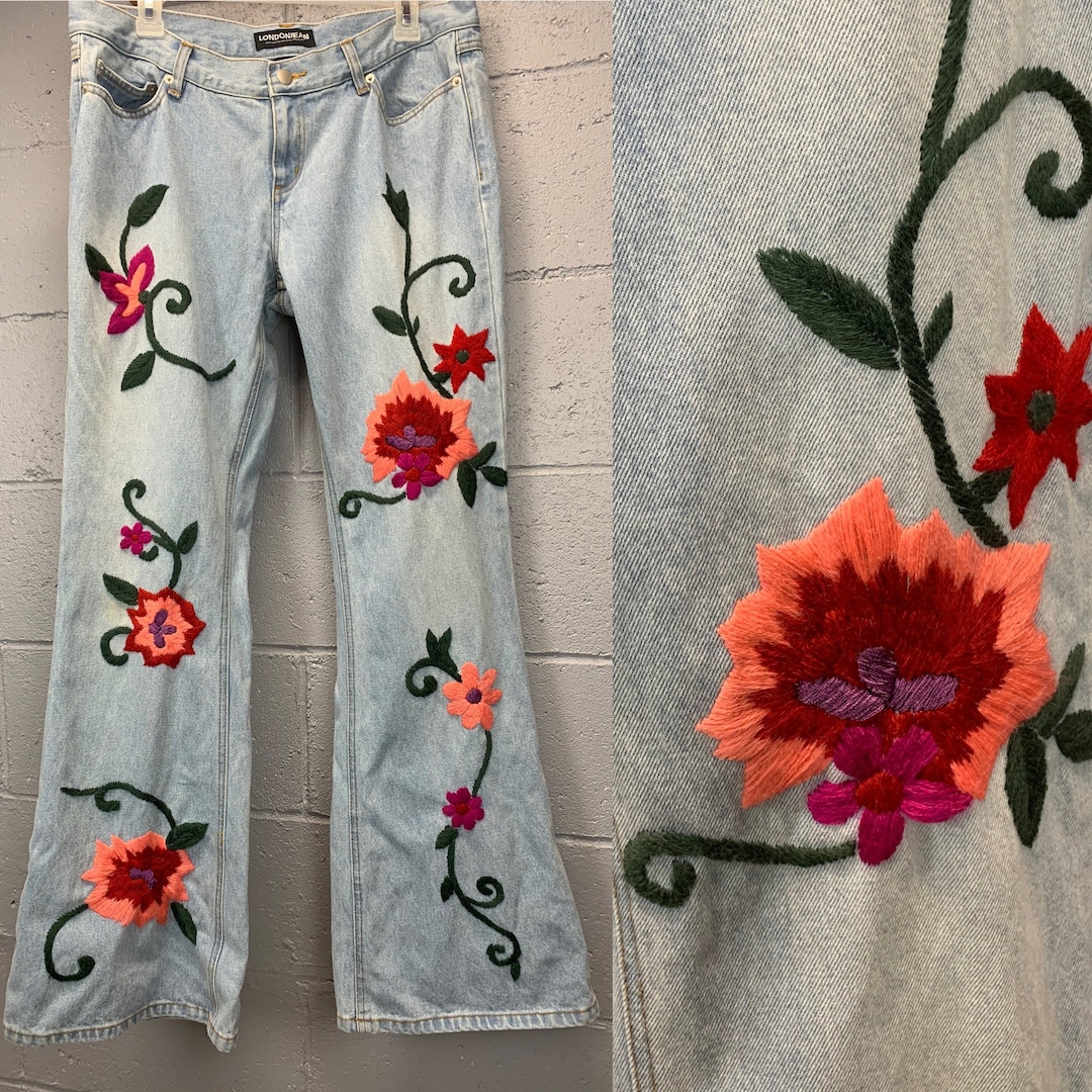 Vintage low rise hibiscus embroidered jeans