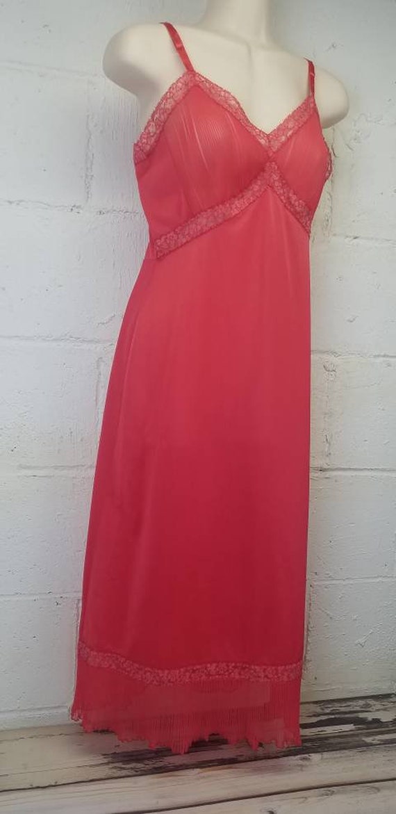 Vintage 50s Vanity Fair Full Pleated Slip Dress H… - image 6