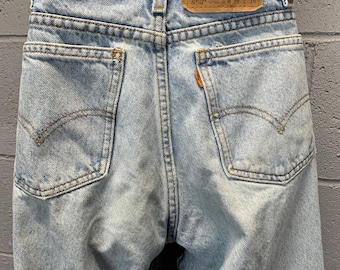 Vintage 1980s Levi’s Light Wash 550 Orange Tab Jeans Relaxed Fit Tapered Leg High Waisted Mom Jeans 32x36 Fashion Levi’s Vintage Denim B13
