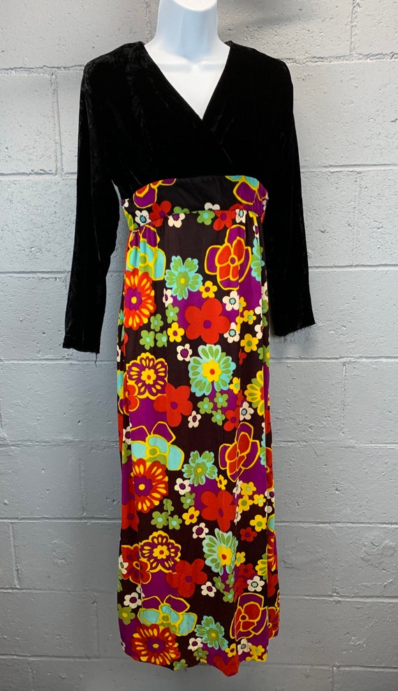 Vintage 1960s Flower Power Psychedelic Maxi Dress… - image 4