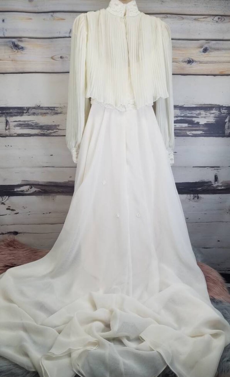 Vintage Bride Illusion Bodice Lace Victorian Collar Boho Hippie Long Train XS Accordion Pleats Vintage 70s Wedding Gown
