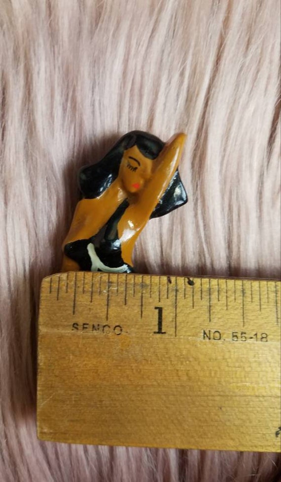 Vintage Resin Pin Up Brooch Betty Page  Bombshell… - image 6