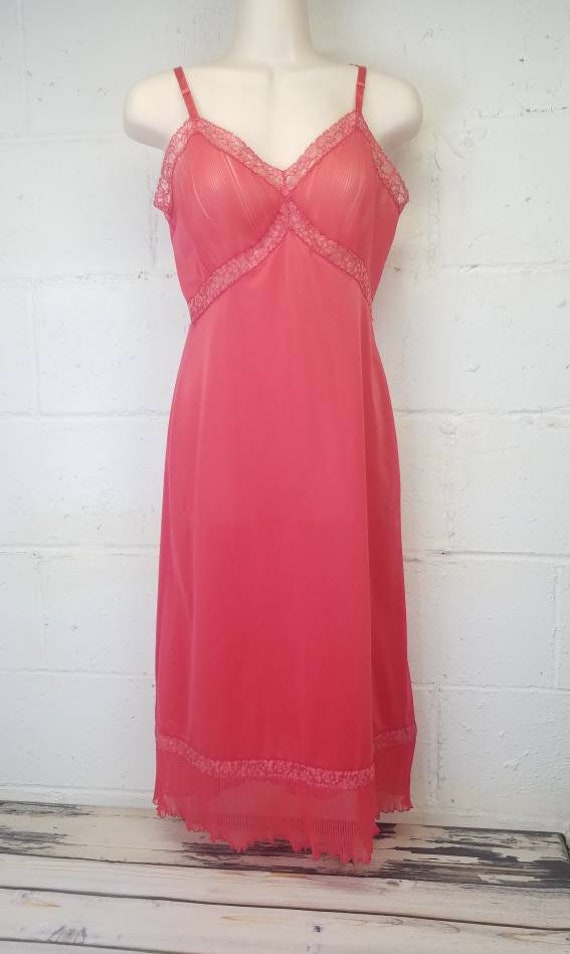 Vintage 50s Vanity Fair Full Pleated Slip Dress H… - image 3