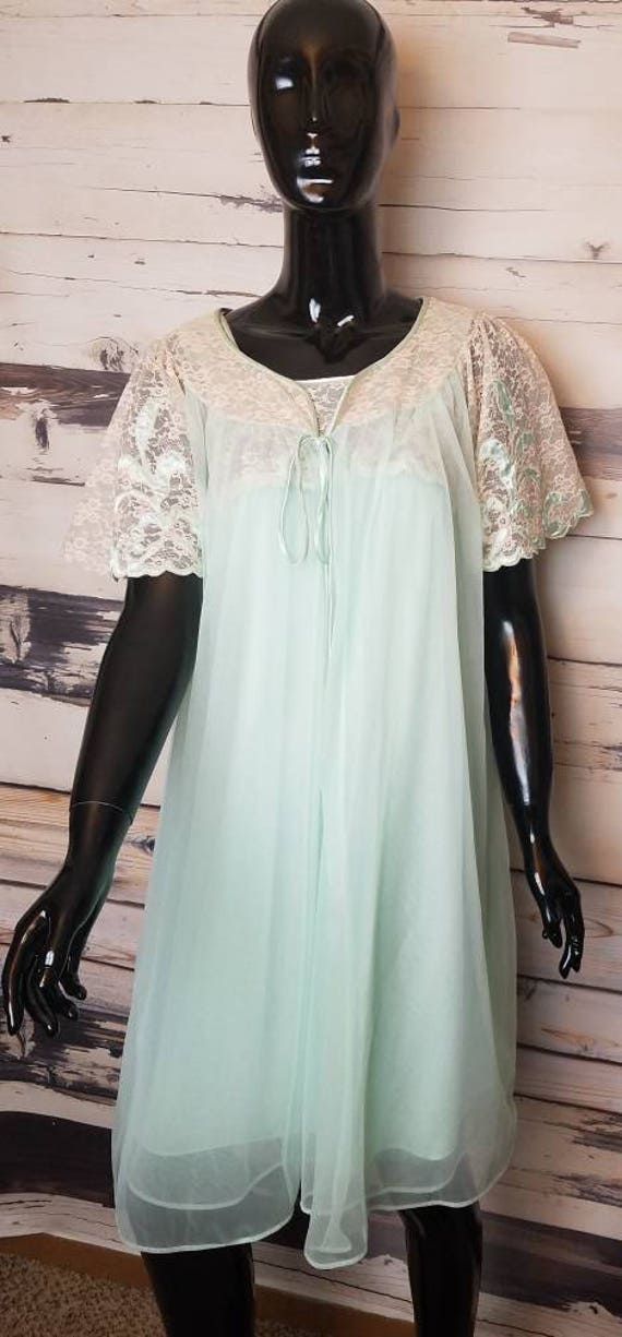 Vintage 1960s Movie Star Mint Green Sheer Nylon Peignor Baby