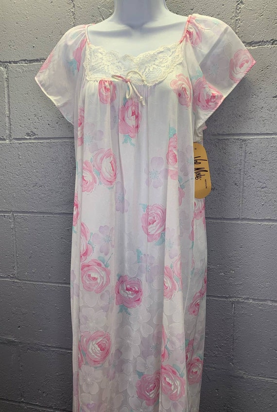 Vintage Deadstock Valmode Nylon Nightgown Floral … - image 4