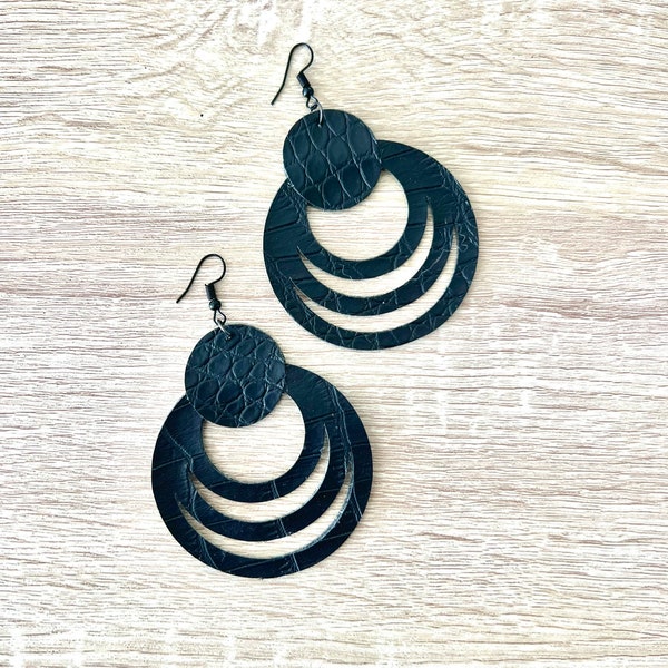 Boho Double Circle Geo Earrings - Black Croc Print