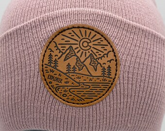 Gorro de cuero con parche de Colorado, gorro de invierno con escena de montaña, gorro para clima frío, tapa de explorador