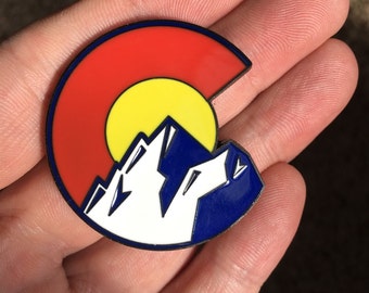 Pin negro de las montañas de Colorado