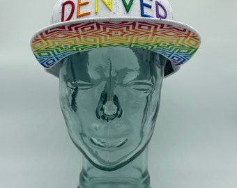 Sombrero del Orgullo de Denver - Blanco Moteado