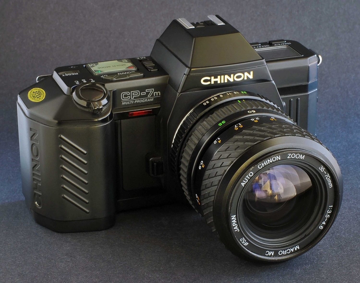 9 AF Camera Close-up of Chinon CP Photo 