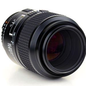 STuNNING! Nikkor AF 105mm f/2.8 D Micro-Nikkor Nikon AiS Prime Macro Lens 4 Nikon SLR DSLR MiNTY!