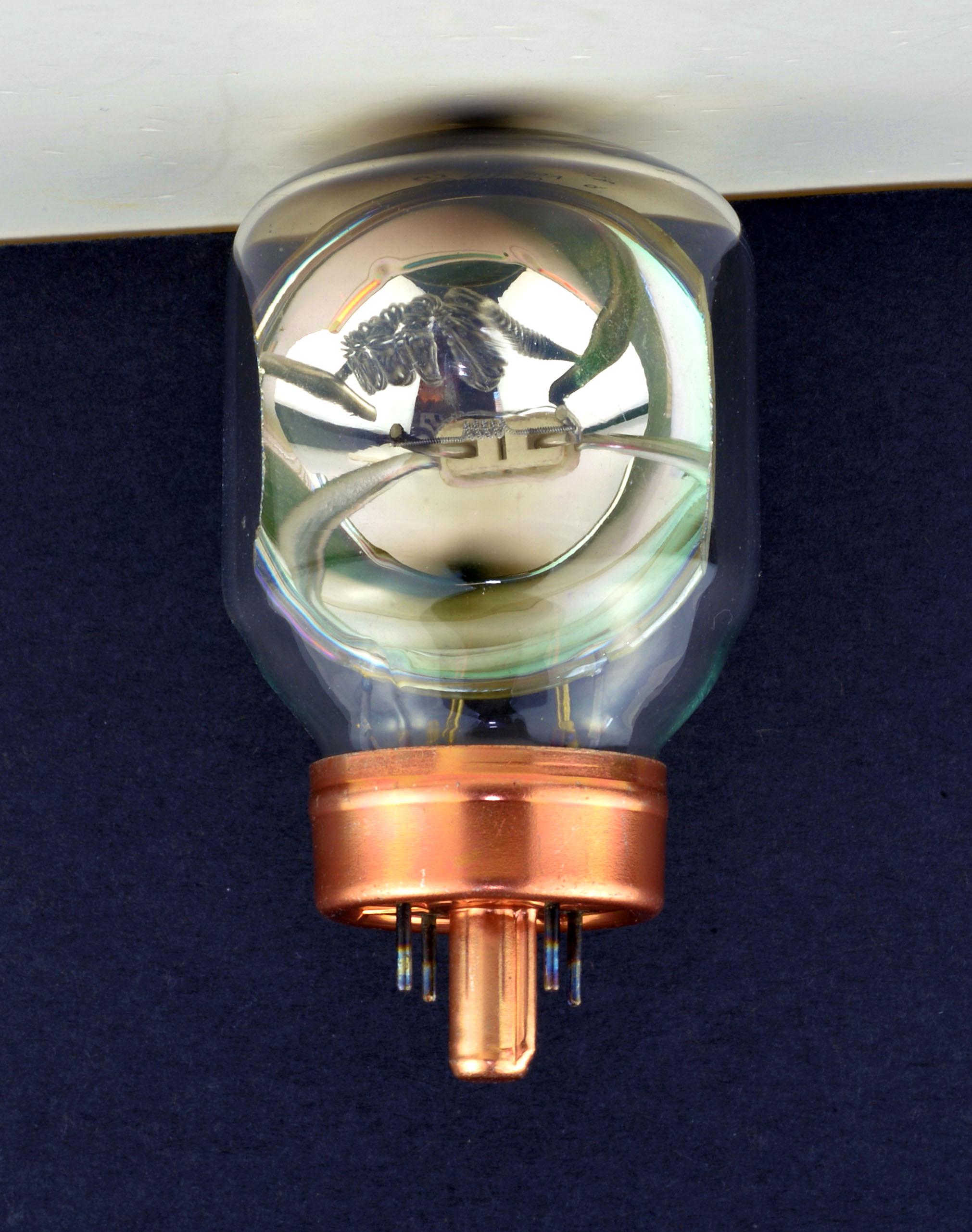 【未使用】KONDO SYLVANIA PROJECTOR LAMP まとめ売り 未使用】KONDO SYLVANIA PROJECTOR LAMP まとめ売り 未使用