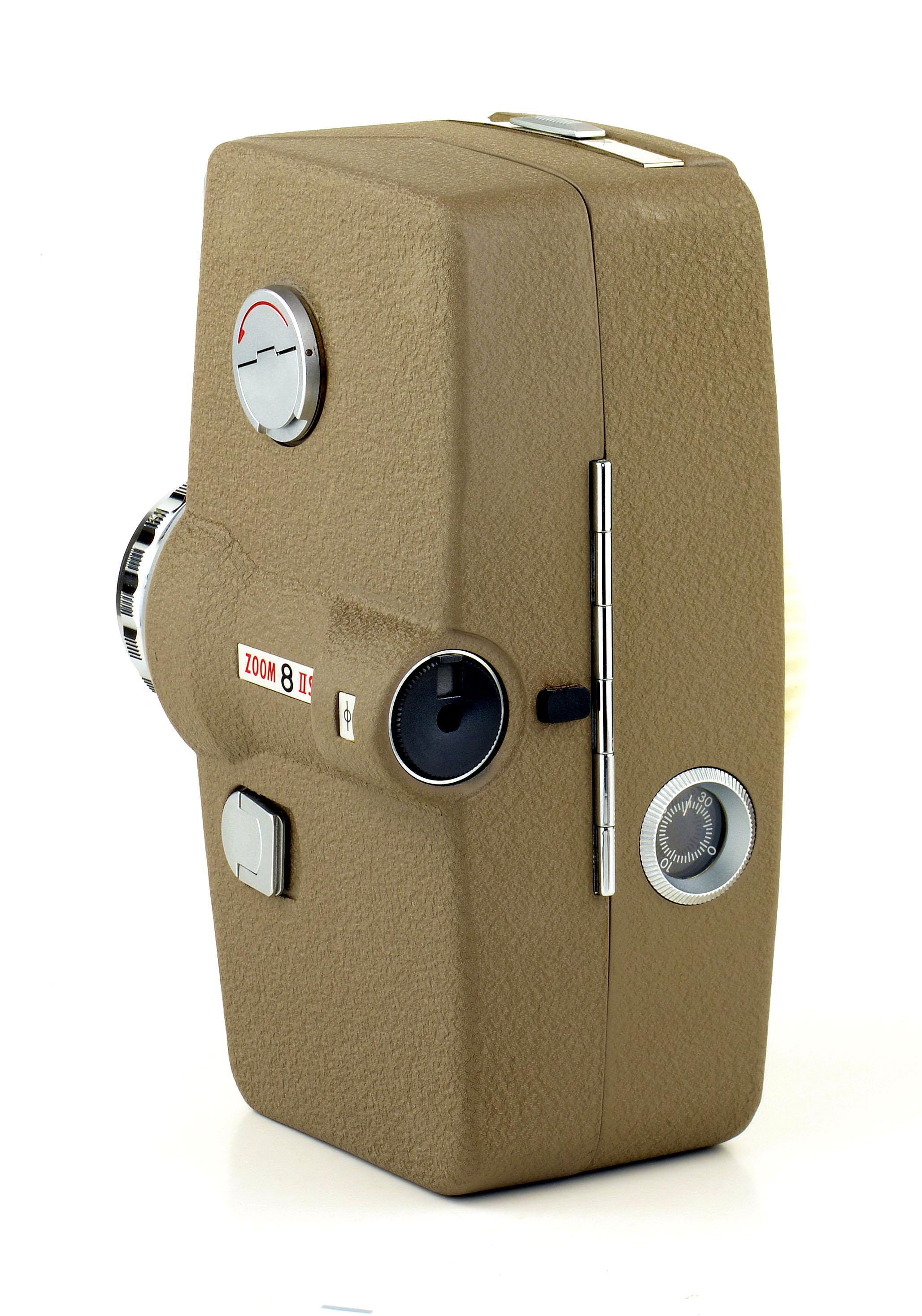 【8mm映写機】KONICA scope RS2 Konica 8mm Zoom 8 II S 8mm Movie Camera W V-hexanon 12-32mm