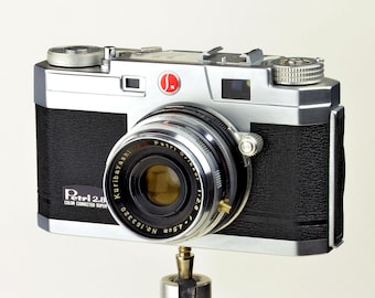 Petri 2.8 Color Corrected Super 35mm Rangefinder Camera w/ 4.5cm f/2.8 Orikkor Lens