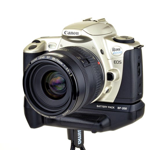 Canon EOS Rebel 2000 Film Camera W/ 35-70mm Lens & BP-200 Grip - Etsy