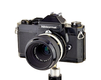 Nikkormat FT2 SLR w 55mm f/3.5 Nikkor-P.C Micro Non-Ai Prime Lens SLR Camera WoRKS WeLL NiCE UsER!