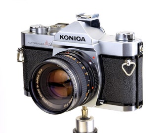 Konica Autoreflex A3 w AR 50mm f/1.7 AE Hexanon Standard Prime Lens 35mm SLR Collectible WoRKS WeLL REaLLY NiCE!