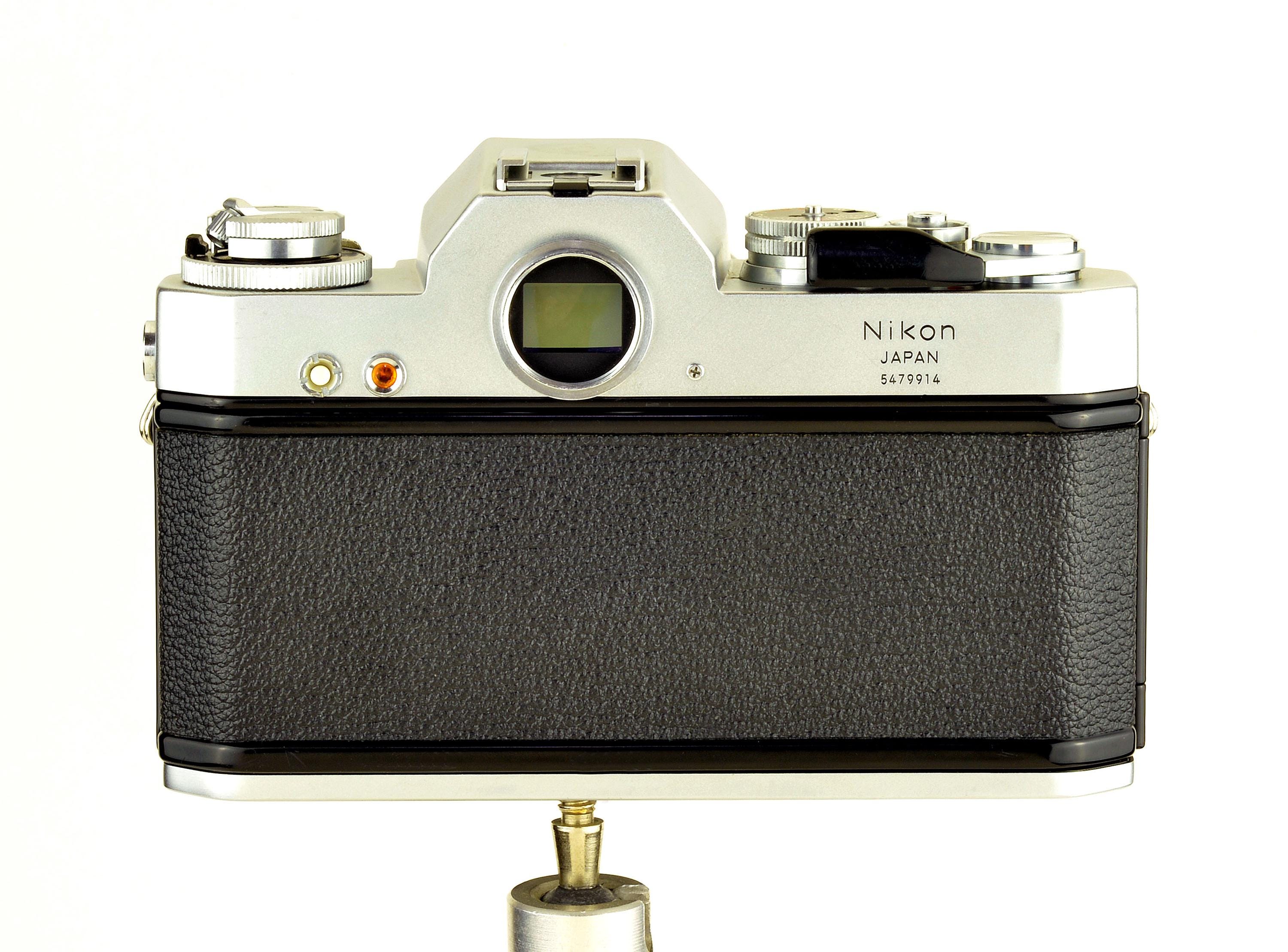Nikon Nikkormat EL W 35-85mm F/2.8 Auto Vivitar Series 1