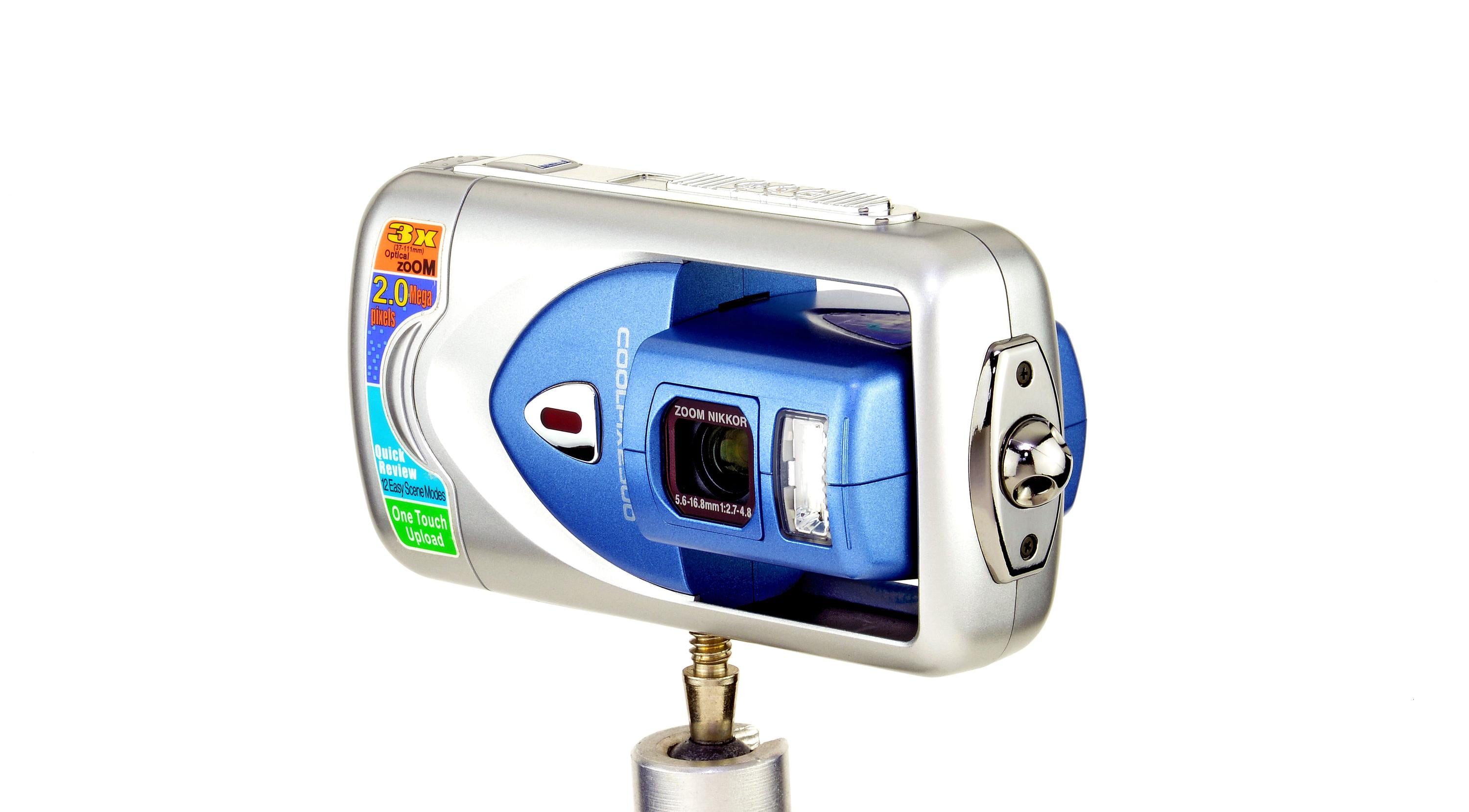 Nikon Coolpix 2500 - Etsy