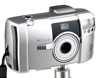 Nikon Nuvis 110i APS Film Camera: 30-85mm Macro Zoom Lens