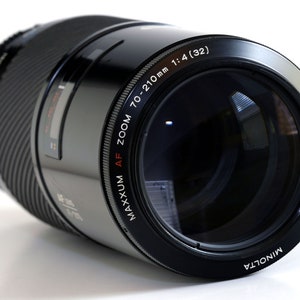 Minolta Maxxum Sony Alpha 70-210mm f/4 Macro Telephoto Zoom Lens Beer Can NEaR MiNTY!