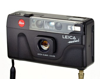 Leica mini w 35mm f/3.5 Elmar Prime Lens 35mm Camera WoRKS WeLL Camera in Great Shape Collectible NiCE! except for...