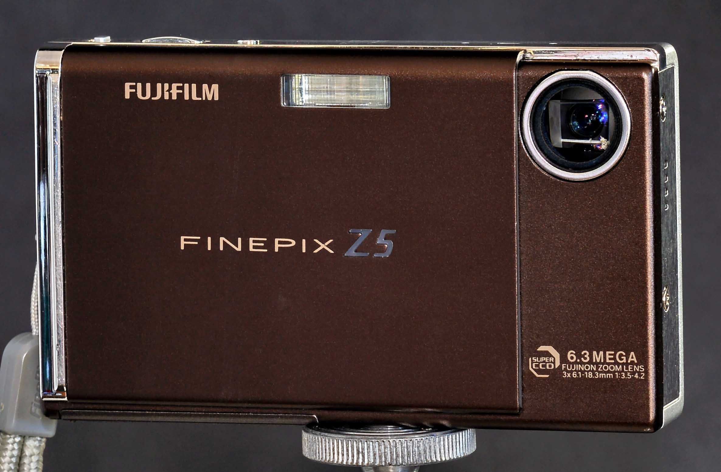 FUJIFI LM Fine Pix Z5
