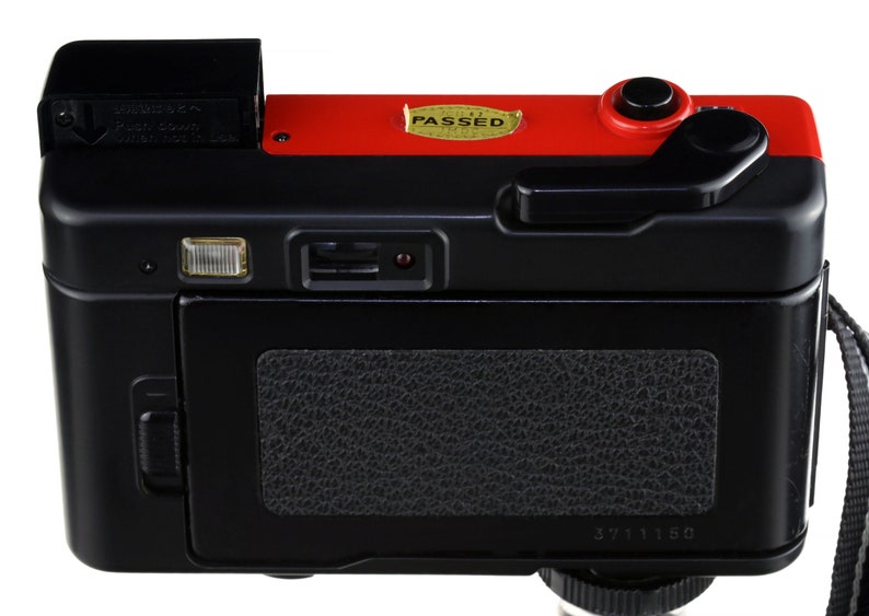 Konica POP w 36mm f/4 Hexanon Prime Lens Rare Collectible Red Version 35mm Film Camera REaLLY NiCE image 3