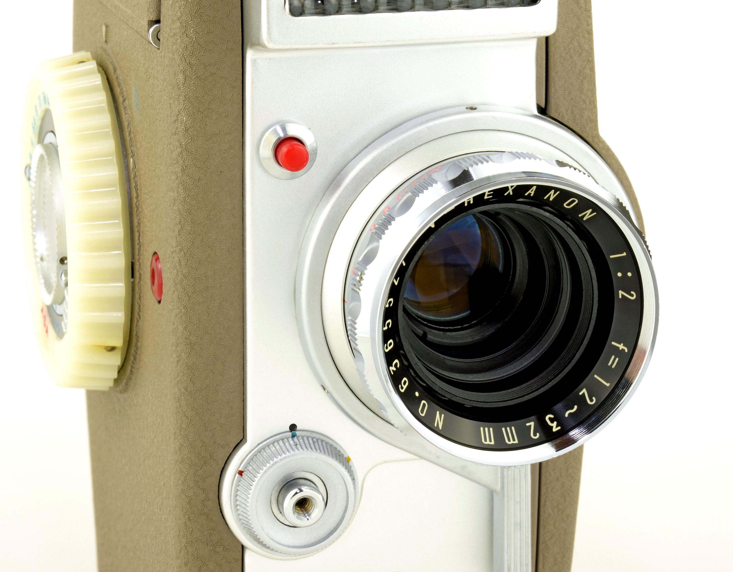 Konica 8mm Zoom 8 II S 8mm Movie Camera W V-hexanon 12-32mm